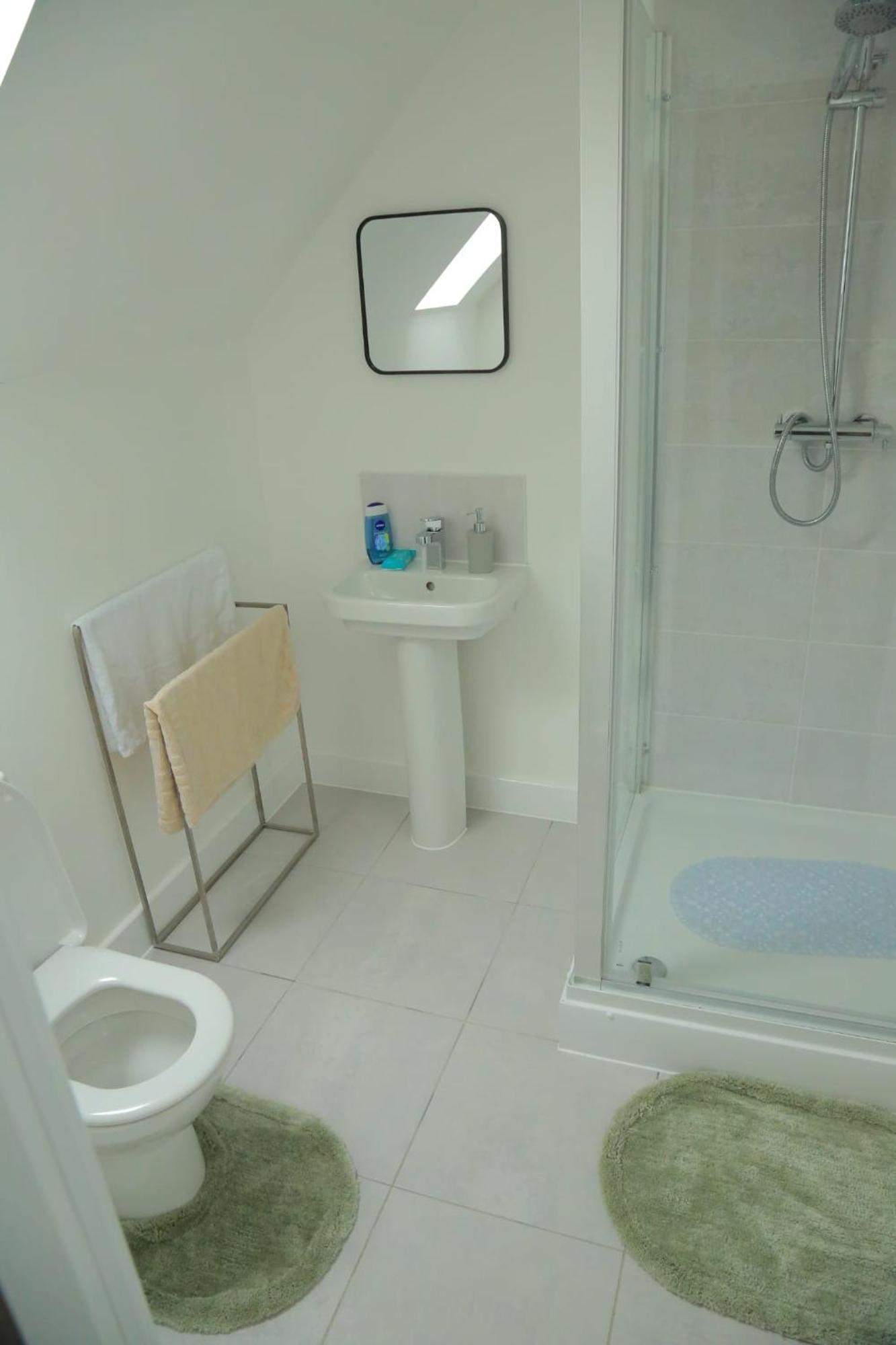 Beautiful New Family Home 리즈 외부 사진